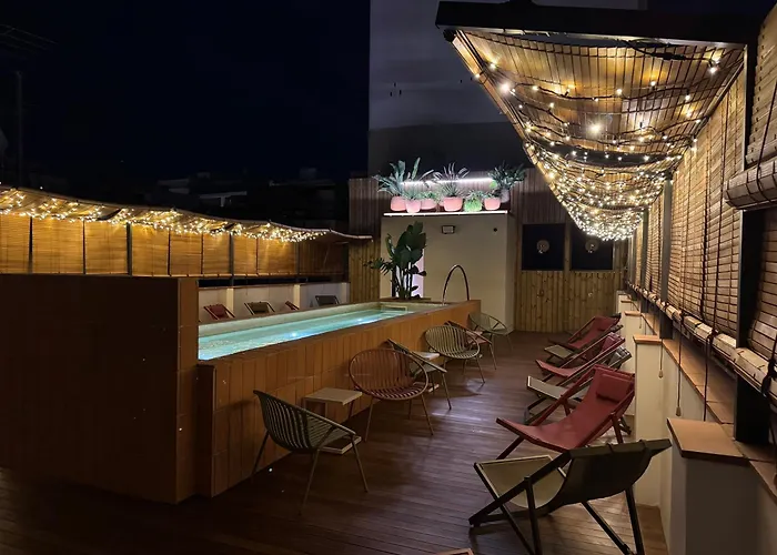 Belladora Boutique * Λορέτ Ντε Μαρ