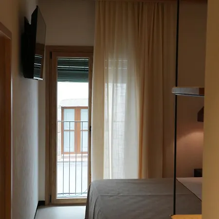 Belladora Boutique *